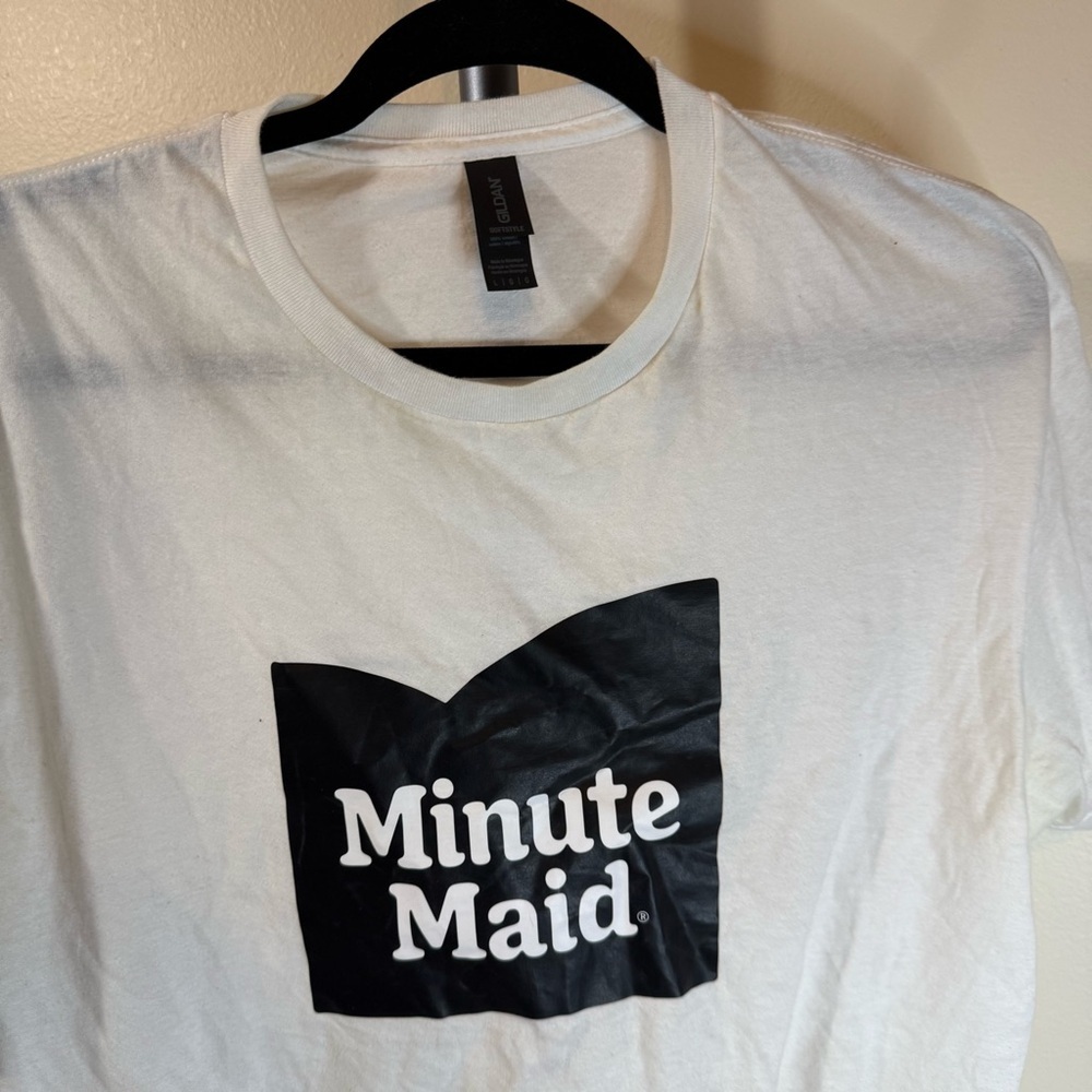Gildan Softstyle White T-Shirt - Picture 2 of 5